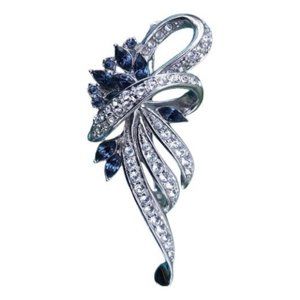 New Vintage Charter Club Sapphire Blue Swarovski Crystal Silvertone Brooch